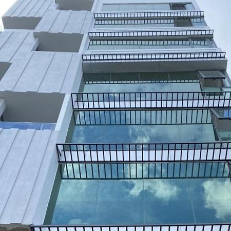 Aparthotel Dlux Bach Dang Ciudad Ho Chi Minh  Exterior foto